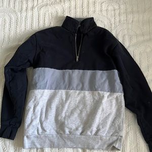 BRANDY MELVILLE SWEATSHIRT